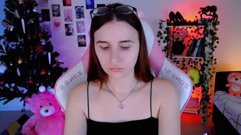 Snapshot of alicecharmy chatting on 12-13-24, 12:28 alicecharmy online show from 12-13-24, 12:28