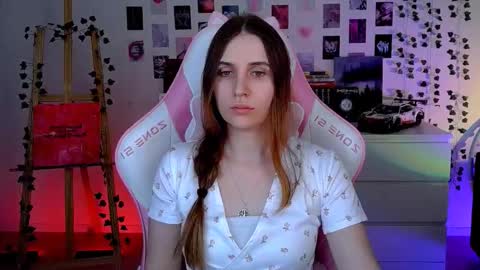 Snapshot of alicecharmy chatting on 09-09-25, 03:11 alicecharmy online show from 09-09-25, 03:11