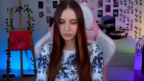 Snapshot of alicecharmy chatting on 09-13-25, 12:49 alicecharmy online show from 09-13-25, 12:49