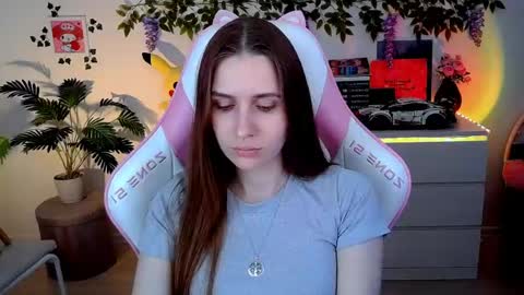 alicecharmy online show from 05-17-26, 01:07