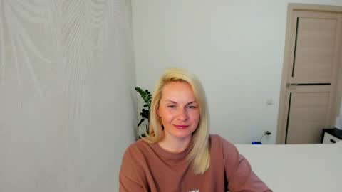 Alicee online show from 03-29-26, 07:14