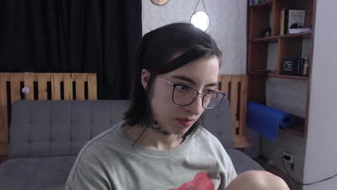 alicee_logan_ online show from 02-06-25, 01:49