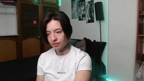 alicee_logan_ online show from 09-10-25, 02:00