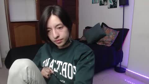 alicee_logan_ online show from 10-17-25, 02:26