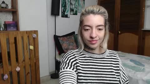 alicee_logan_ online show from 04-06-26, 02:31