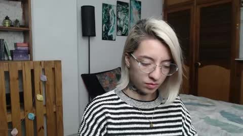 alicee_logan_ online show from 04-27-26, 01:25
