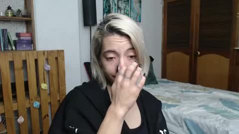 alicee_logan_ online show from 04-28-26, 02:49