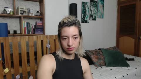alicee_logan_ online show from 05-18-26, 02:40