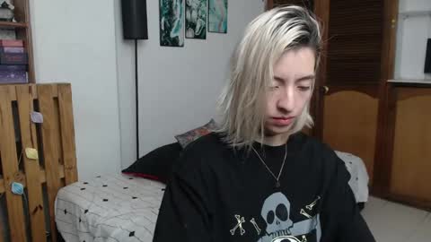 alicee_logan_ online show from 06-01-26, 02:46
