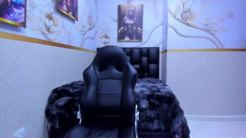 alicee online show from 04-12-26, 07:08