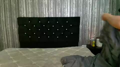 alicee_moonn online show from 04-24-26, 08:55