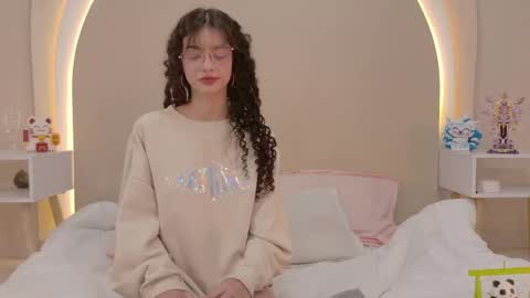 alice online show from 04-25-26, 06:05