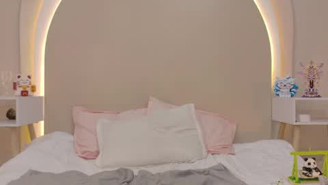 alice online show from 04-27-26, 06:06