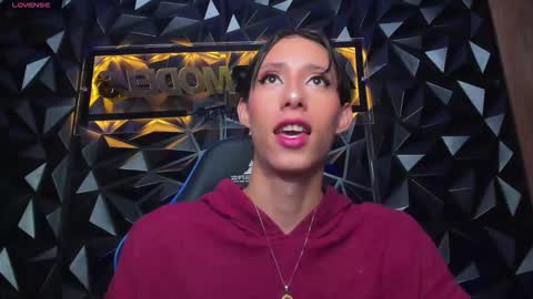 Snapshot of alicee_salvatore chatting on 10-07-25, 03:47 Alice Salvatore online show from 10-07-25, 03:47