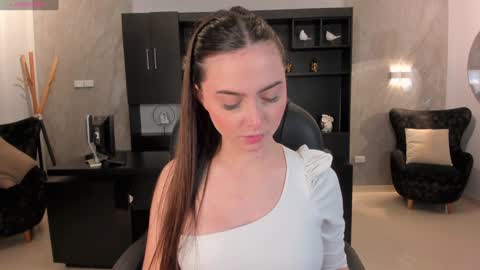 Alice online show from 01-05-25, 02:27