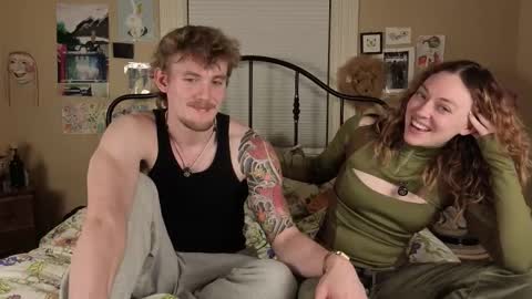 Snapshot of aliceinaceland chatting on 10-18-25, 02:14 AliceInAceland online show from 10-18-25, 02:14