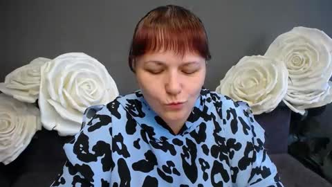 Snapshot of aliceinks chatting on 09-14-25, 06:56 AliceInks online show from 09-14-25, 06:56