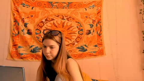 Alice online show from 04-16-26, 05:08