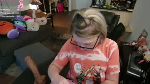 Alice Liddell online show from 10-01-25, 08:15