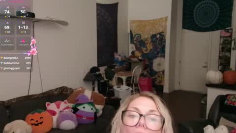 Alice Liddell online show from 10-05-25, 04:33