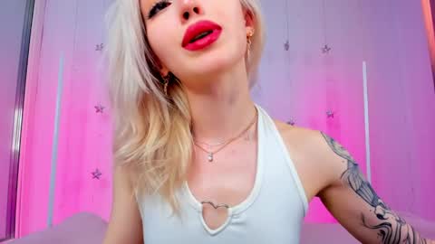 Snapshot of alicemonro chatting on 04-11-26, 02:49 alicemonro online show from 04-11-26, 02:49