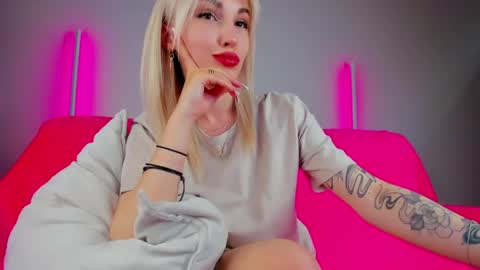 Snapshot of alicemonro chatting on 05-20-26, 02:51 alicemonro online show from 05-20-26, 02:51