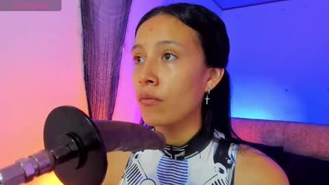 Snapshot of alicemoon__ chatting on 10-30-25, 10:16 Alicee  online show from 10-30-25, 10:16