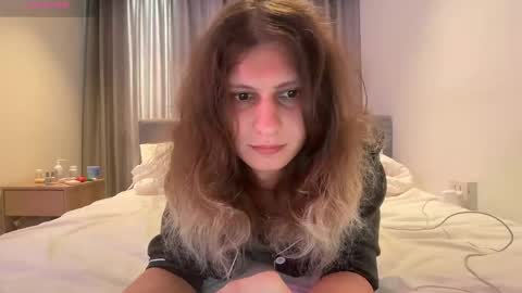 AlicePinkhead online show from 04-13-26, 09:04