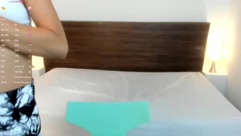 Snapshot of aliceross1 chatting on 03-12-25, 12:20 AliceRoss online show from 03-12-25, 12:20