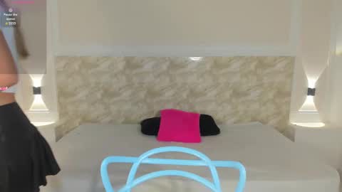 Snapshot of aliceross1 chatting on 10-03-25, 08:17 AliceRoss online show from 10-03-25, 08:17