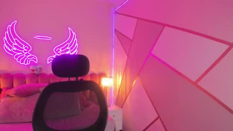 Alice online show from 12-02-25, 12:54