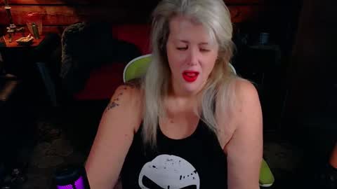 Alices Curiosity online show from 11-30-25, 05:44