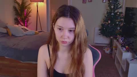 Snapshot of alicesis chatting on 02-18-25, 03:31 Alice online show from 02-18-25, 03:31