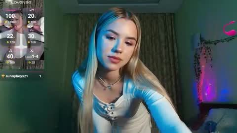 Snapshot of alicetenshi chatting on 09-15-25, 07:58 Sweet Alice online show from 09-15-25, 07:58