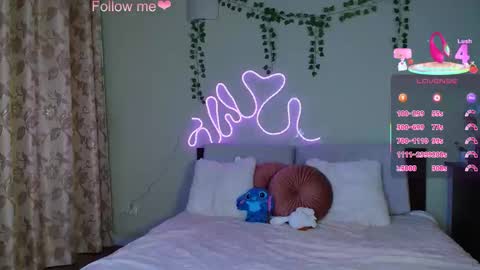 Snapshot of alicetenshi chatting on 09-22-25, 08:00 Sweet Alice online show from 09-22-25, 08:00