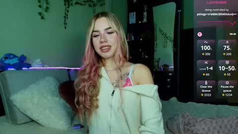 Snapshot of alicetenshi chatting on 10-07-25, 06:38 Sweet Alice online show from 10-07-25, 06:38