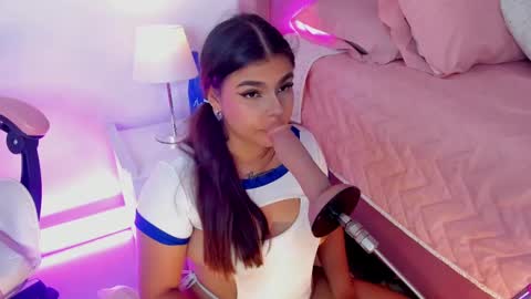 A L I C E  T H U N D E R online show from 10-02-25, 04:41