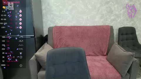 Alice online show from 04-25-26, 01:41