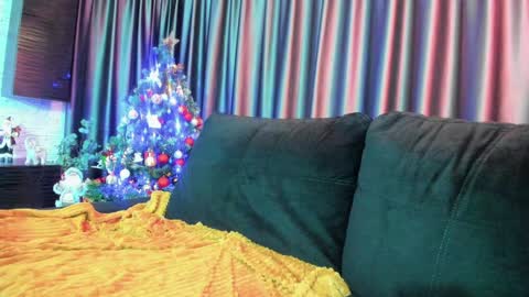 Alice online show from 12-25-24, 07:14