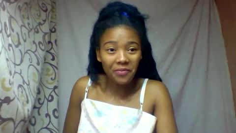 Snapshot of alicia9794 chatting on 06-06-26, 10:25 alicia9794 online show from 06-06-26, 10:25