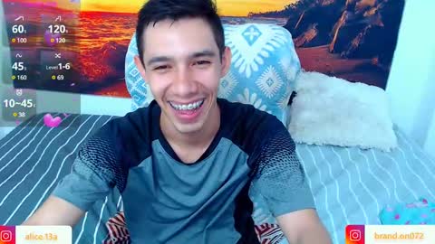 CATALINA Y ANDRES online show from 01-29-25, 09:28
