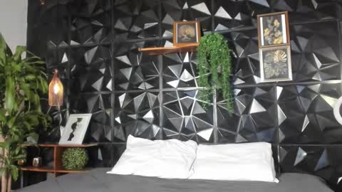 Snapshot of alicia_colton chatting on 03-03-26, 12:11 Alicia online show from 03-03-26, 12:11