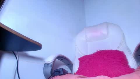 Alicia Kyse  online show from 01-18-25, 03:09