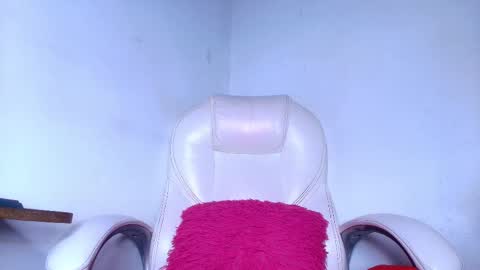 Alicia Kyse  online show from 03-11-25, 03:05