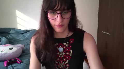 Snapshot of alicia_love29 chatting on 12-05-24, 09:17 Alice online show from 12-05-24, 09:17