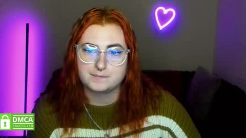 Alicia online show from 11-27-25, 01:02