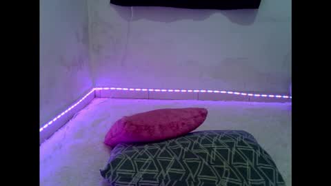 Alicia Axiom online show from 01-09-25, 03:04