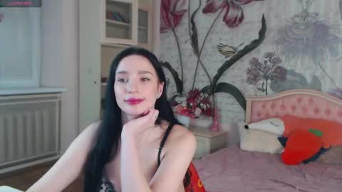Snapshot of aliciabow chatting on 03-12-25, 03:51 Veronica online show from 03-12-25, 03:51