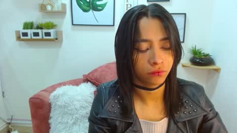 aliciacute    online show from 10-03-25, 08:17