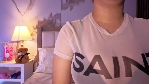 Snapshot of alicialevy chatting on 12-05-25, 11:41 LUNA online show from 12-05-25, 11:41